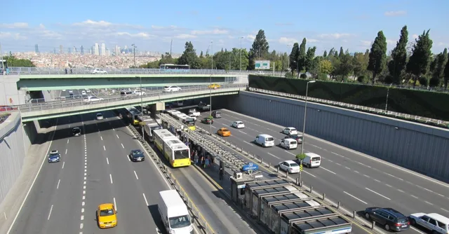 AVRUPA YAKASI TÜM ALT GEÇİT VE ÜST GEÇİTLERDE BOYANMASI