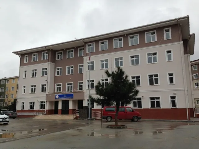 ÇEKMEKÖY ORTAOKUL BİNASI ALTYAPI VE ÇEVRE DÜZENLEME